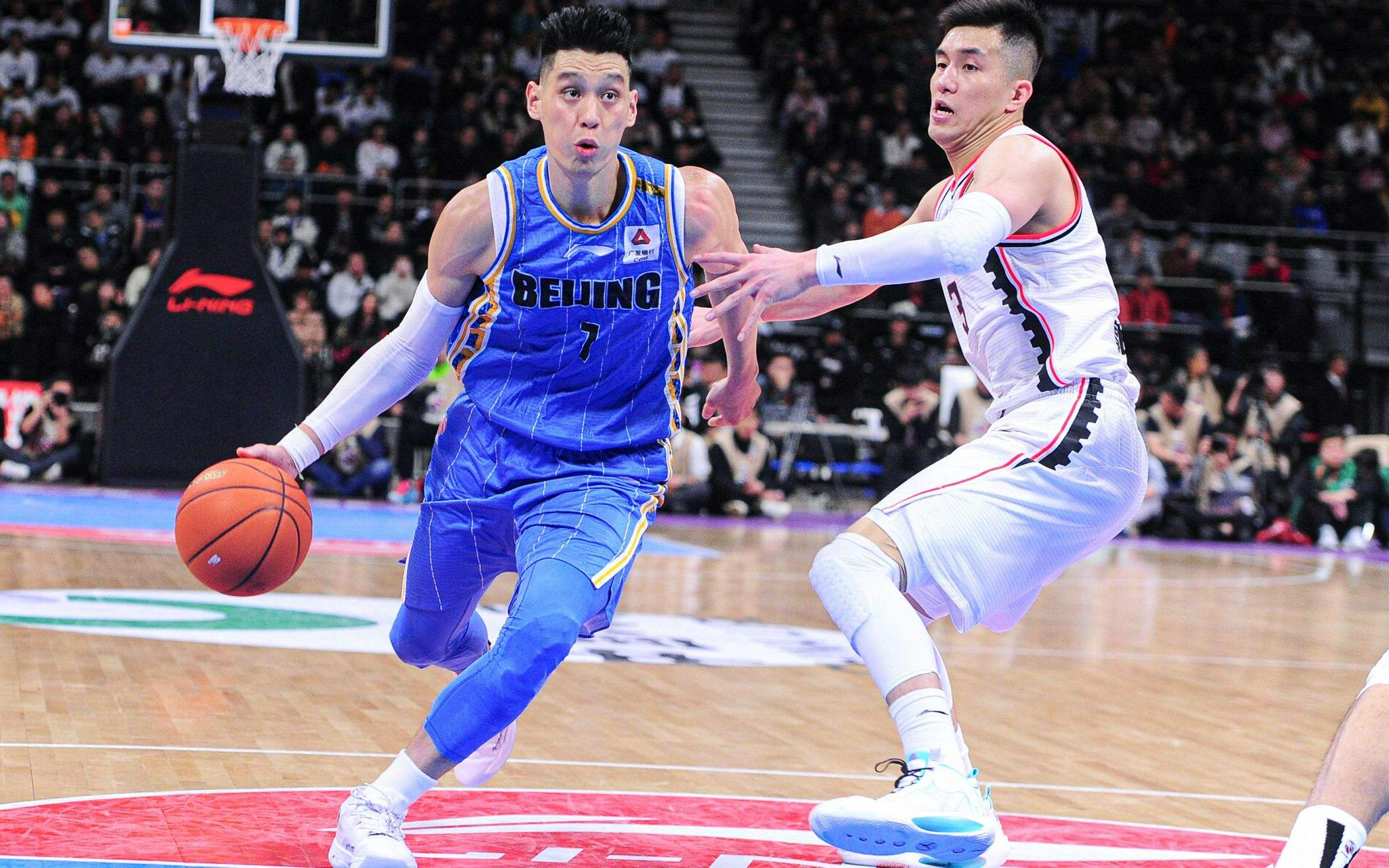 窗口期CBA季后赛焦点战;门兴格拉德巴赫官宣签约;话题不断;纪律约束更严格的简单介绍 窗口期CBA季后赛焦点战;门兴格拉德巴赫官宣签约;话题不断;纪律约束更严格的简单介绍