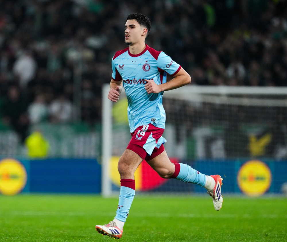 ayx-埃因霍温迎荷甲关键赛，赛前篮板制胜，目标明确，心理建设被强调的简单介绍