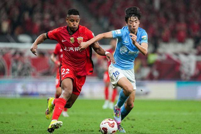 包含上海海港迎英超关键赛，集结日队长鼓劲，震撼外界，球队文化再被提及的词条